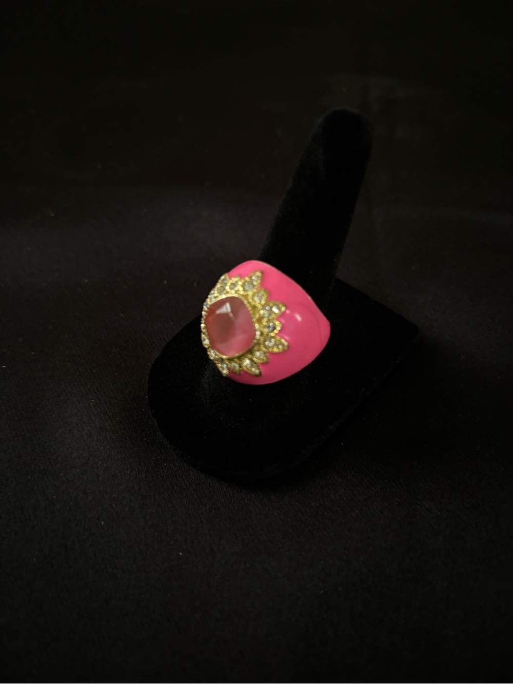 Neiman Marcus Chunky Hot Pink and Gold Crystal Statement Ring size 8